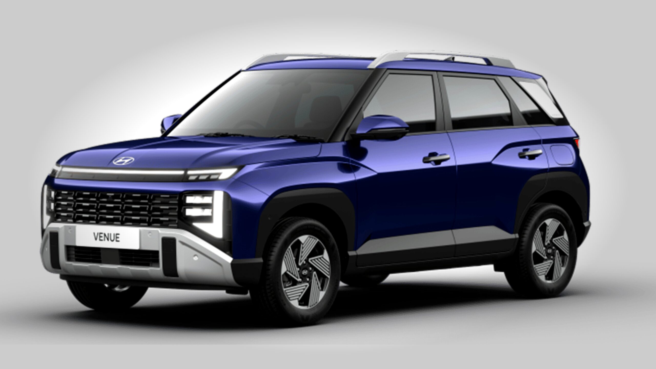 Hyundai Venue 2025 front with squared grille and split LED headlamps